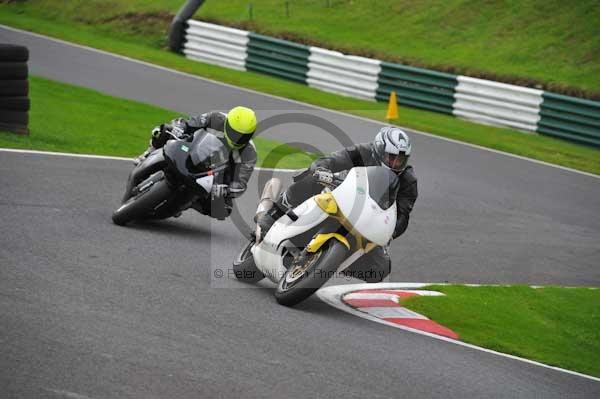 Motorcycle action photographs;cadwell;cadwell park photographs;event digital images;eventdigitalimages;motor racing louth lincolnshire;no limits trackday;peter wileman photography;trackday;trackday digital images;trackday photos