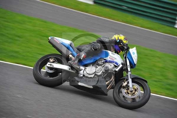 Motorcycle action photographs;cadwell;cadwell park photographs;event digital images;eventdigitalimages;motor racing louth lincolnshire;no limits trackday;peter wileman photography;trackday;trackday digital images;trackday photos