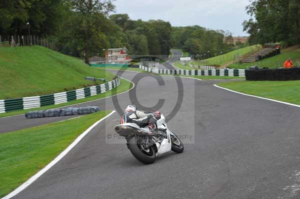 Motorcycle action photographs;cadwell;cadwell park photographs;event digital images;eventdigitalimages;motor racing louth lincolnshire;no limits trackday;peter wileman photography;trackday;trackday digital images;trackday photos