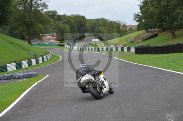 Motorcycle action photographs;cadwell;cadwell park photographs;event digital images;eventdigitalimages;motor racing louth lincolnshire;no limits trackday;peter wileman photography;trackday;trackday digital images;trackday photos