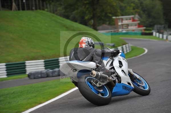 Motorcycle action photographs;cadwell;cadwell park photographs;event digital images;eventdigitalimages;motor racing louth lincolnshire;no limits trackday;peter wileman photography;trackday;trackday digital images;trackday photos