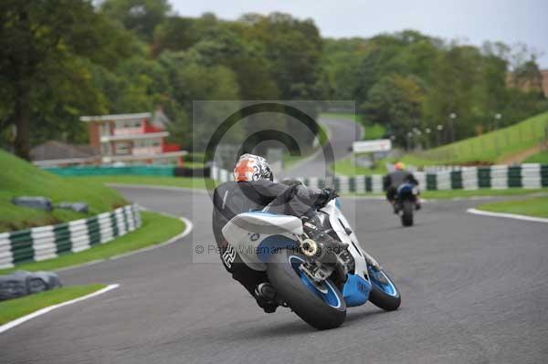 Motorcycle action photographs;cadwell;cadwell park photographs;event digital images;eventdigitalimages;motor racing louth lincolnshire;no limits trackday;peter wileman photography;trackday;trackday digital images;trackday photos