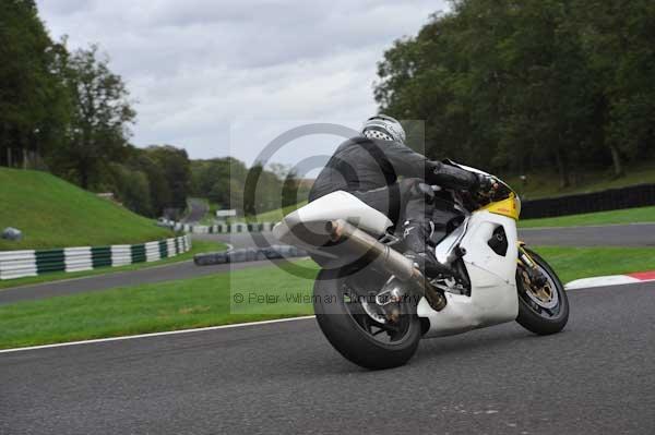 Motorcycle action photographs;cadwell;cadwell park photographs;event digital images;eventdigitalimages;motor racing louth lincolnshire;no limits trackday;peter wileman photography;trackday;trackday digital images;trackday photos