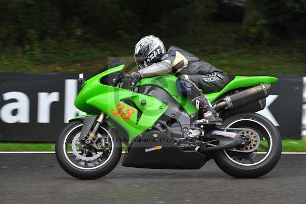 Motorcycle action photographs;cadwell;cadwell park photographs;event digital images;eventdigitalimages;motor racing louth lincolnshire;no limits trackday;peter wileman photography;trackday;trackday digital images;trackday photos