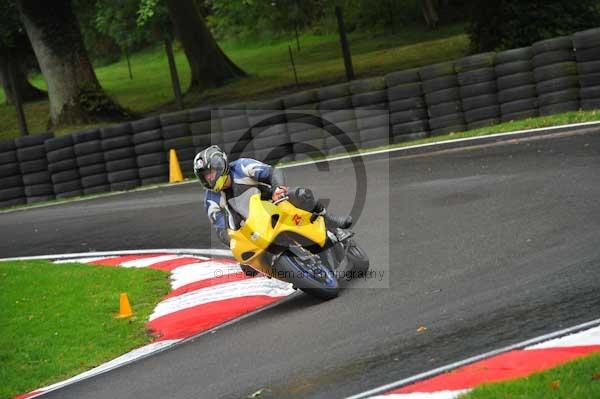 Motorcycle action photographs;cadwell;cadwell park photographs;event digital images;eventdigitalimages;motor racing louth lincolnshire;no limits trackday;peter wileman photography;trackday;trackday digital images;trackday photos