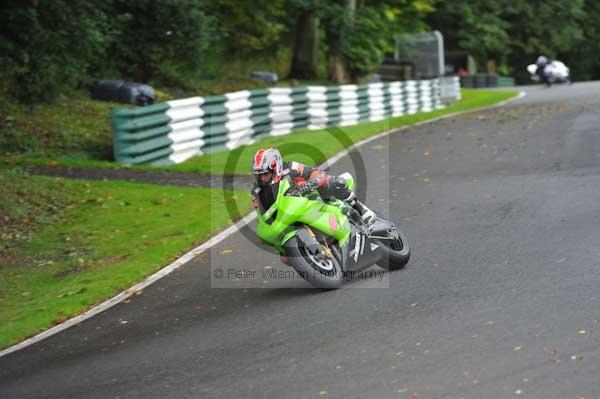 Motorcycle action photographs;cadwell;cadwell park photographs;event digital images;eventdigitalimages;motor racing louth lincolnshire;no limits trackday;peter wileman photography;trackday;trackday digital images;trackday photos