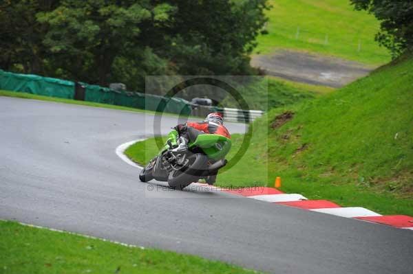 Motorcycle action photographs;cadwell;cadwell park photographs;event digital images;eventdigitalimages;motor racing louth lincolnshire;no limits trackday;peter wileman photography;trackday;trackday digital images;trackday photos