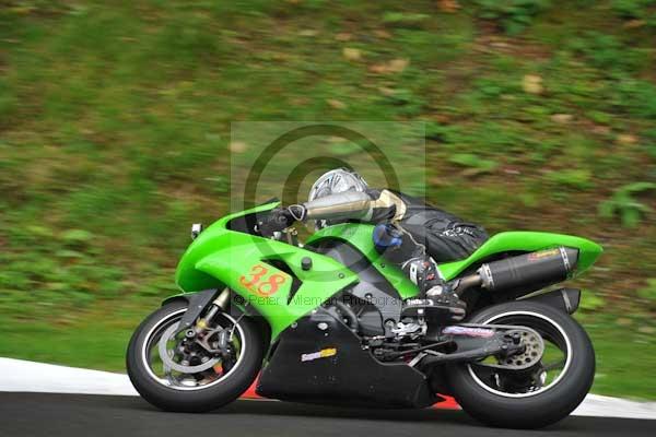 Motorcycle action photographs;cadwell;cadwell park photographs;event digital images;eventdigitalimages;motor racing louth lincolnshire;no limits trackday;peter wileman photography;trackday;trackday digital images;trackday photos