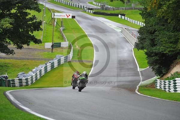 Motorcycle action photographs;cadwell;cadwell park photographs;event digital images;eventdigitalimages;motor racing louth lincolnshire;no limits trackday;peter wileman photography;trackday;trackday digital images;trackday photos