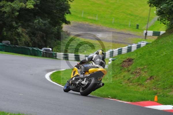 Motorcycle action photographs;cadwell;cadwell park photographs;event digital images;eventdigitalimages;motor racing louth lincolnshire;no limits trackday;peter wileman photography;trackday;trackday digital images;trackday photos