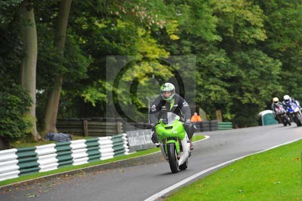 Motorcycle action photographs;cadwell;cadwell park photographs;event digital images;eventdigitalimages;motor racing louth lincolnshire;no limits trackday;peter wileman photography;trackday;trackday digital images;trackday photos