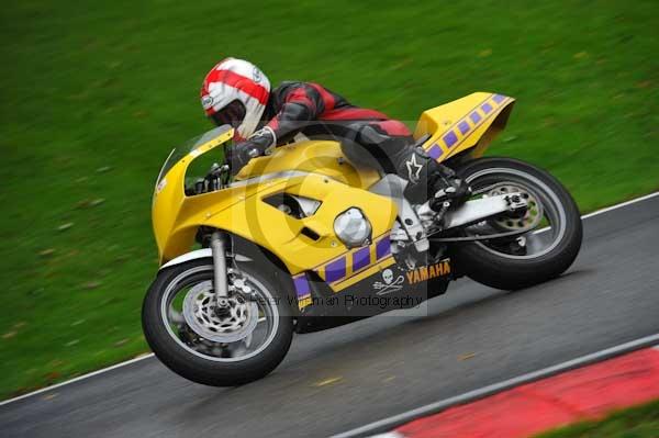 Motorcycle action photographs;cadwell;cadwell park photographs;event digital images;eventdigitalimages;motor racing louth lincolnshire;no limits trackday;peter wileman photography;trackday;trackday digital images;trackday photos