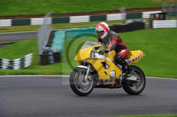 Motorcycle action photographs;cadwell;cadwell park photographs;event digital images;eventdigitalimages;motor racing louth lincolnshire;no limits trackday;peter wileman photography;trackday;trackday digital images;trackday photos