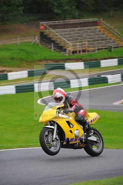 Motorcycle action photographs;cadwell;cadwell park photographs;event digital images;eventdigitalimages;motor racing louth lincolnshire;no limits trackday;peter wileman photography;trackday;trackday digital images;trackday photos
