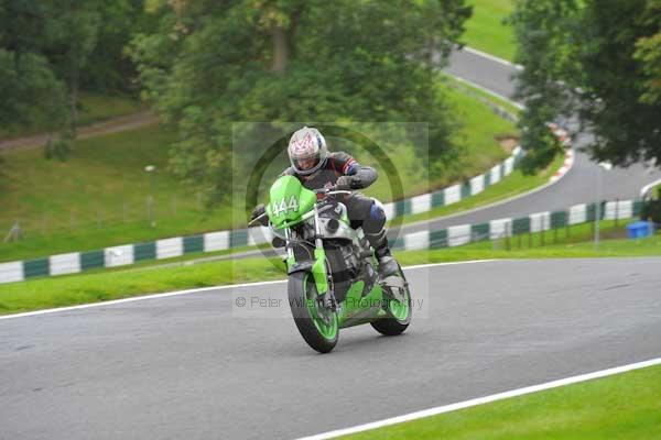 Motorcycle action photographs;cadwell;cadwell park photographs;event digital images;eventdigitalimages;motor racing louth lincolnshire;no limits trackday;peter wileman photography;trackday;trackday digital images;trackday photos