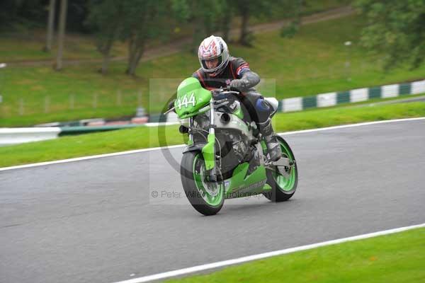 Motorcycle action photographs;cadwell;cadwell park photographs;event digital images;eventdigitalimages;motor racing louth lincolnshire;no limits trackday;peter wileman photography;trackday;trackday digital images;trackday photos