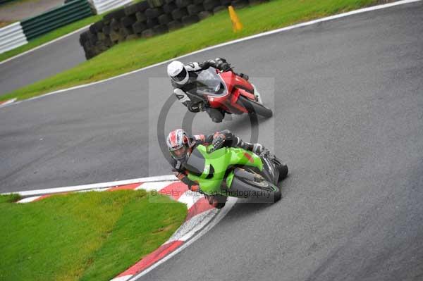 Motorcycle action photographs;cadwell;cadwell park photographs;event digital images;eventdigitalimages;motor racing louth lincolnshire;no limits trackday;peter wileman photography;trackday;trackday digital images;trackday photos