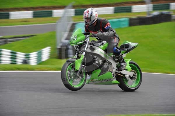 Motorcycle action photographs;cadwell;cadwell park photographs;event digital images;eventdigitalimages;motor racing louth lincolnshire;no limits trackday;peter wileman photography;trackday;trackday digital images;trackday photos