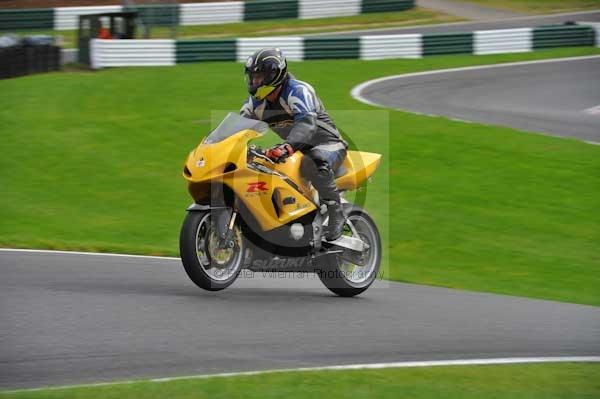 Motorcycle action photographs;cadwell;cadwell park photographs;event digital images;eventdigitalimages;motor racing louth lincolnshire;no limits trackday;peter wileman photography;trackday;trackday digital images;trackday photos