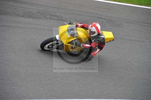 Motorcycle action photographs;cadwell;cadwell park photographs;event digital images;eventdigitalimages;motor racing louth lincolnshire;no limits trackday;peter wileman photography;trackday;trackday digital images;trackday photos