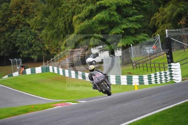 Motorcycle action photographs;cadwell;cadwell park photographs;event digital images;eventdigitalimages;motor racing louth lincolnshire;no limits trackday;peter wileman photography;trackday;trackday digital images;trackday photos