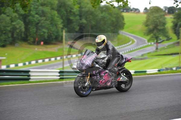 Motorcycle action photographs;cadwell;cadwell park photographs;event digital images;eventdigitalimages;motor racing louth lincolnshire;no limits trackday;peter wileman photography;trackday;trackday digital images;trackday photos