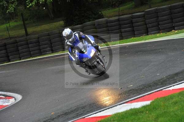 Motorcycle action photographs;cadwell;cadwell park photographs;event digital images;eventdigitalimages;motor racing louth lincolnshire;no limits trackday;peter wileman photography;trackday;trackday digital images;trackday photos