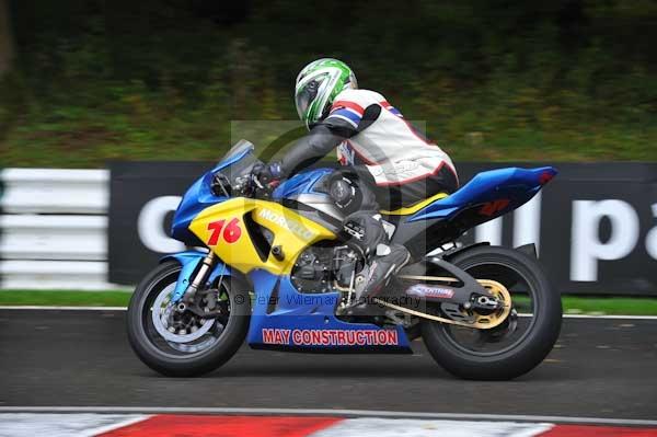 Motorcycle action photographs;cadwell;cadwell park photographs;event digital images;eventdigitalimages;motor racing louth lincolnshire;no limits trackday;peter wileman photography;trackday;trackday digital images;trackday photos