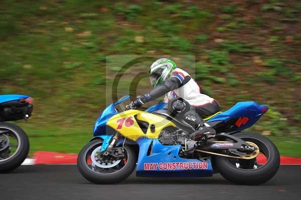 Motorcycle action photographs;cadwell;cadwell park photographs;event digital images;eventdigitalimages;motor racing louth lincolnshire;no limits trackday;peter wileman photography;trackday;trackday digital images;trackday photos