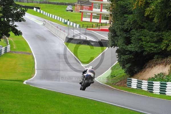 Motorcycle action photographs;cadwell;cadwell park photographs;event digital images;eventdigitalimages;motor racing louth lincolnshire;no limits trackday;peter wileman photography;trackday;trackday digital images;trackday photos