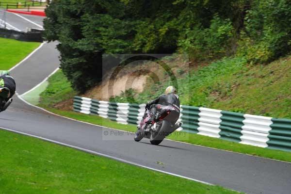 Motorcycle action photographs;cadwell;cadwell park photographs;event digital images;eventdigitalimages;motor racing louth lincolnshire;no limits trackday;peter wileman photography;trackday;trackday digital images;trackday photos