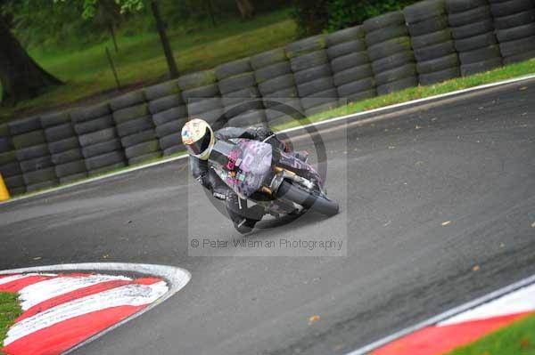Motorcycle action photographs;cadwell;cadwell park photographs;event digital images;eventdigitalimages;motor racing louth lincolnshire;no limits trackday;peter wileman photography;trackday;trackday digital images;trackday photos