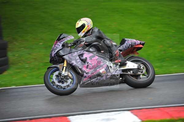 Motorcycle action photographs;cadwell;cadwell park photographs;event digital images;eventdigitalimages;motor racing louth lincolnshire;no limits trackday;peter wileman photography;trackday;trackday digital images;trackday photos