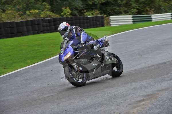 Motorcycle action photographs;cadwell;cadwell park photographs;event digital images;eventdigitalimages;motor racing louth lincolnshire;no limits trackday;peter wileman photography;trackday;trackday digital images;trackday photos