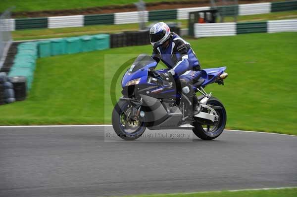 Motorcycle action photographs;cadwell;cadwell park photographs;event digital images;eventdigitalimages;motor racing louth lincolnshire;no limits trackday;peter wileman photography;trackday;trackday digital images;trackday photos