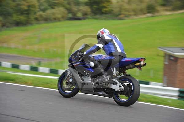 Motorcycle action photographs;cadwell;cadwell park photographs;event digital images;eventdigitalimages;motor racing louth lincolnshire;no limits trackday;peter wileman photography;trackday;trackday digital images;trackday photos