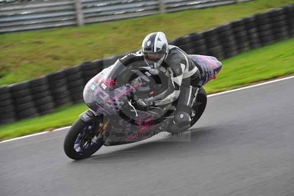 Motorcycle action photographs;cadwell;cadwell park photographs;event digital images;eventdigitalimages;motor racing louth lincolnshire;no limits trackday;peter wileman photography;trackday;trackday digital images;trackday photos