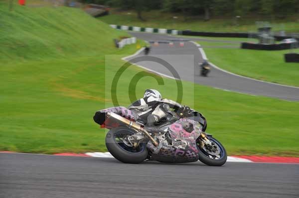 Motorcycle action photographs;cadwell;cadwell park photographs;event digital images;eventdigitalimages;motor racing louth lincolnshire;no limits trackday;peter wileman photography;trackday;trackday digital images;trackday photos