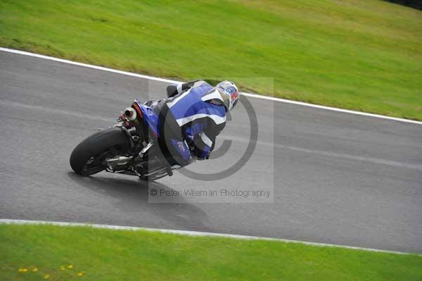 Motorcycle action photographs;cadwell;cadwell park photographs;event digital images;eventdigitalimages;motor racing louth lincolnshire;no limits trackday;peter wileman photography;trackday;trackday digital images;trackday photos