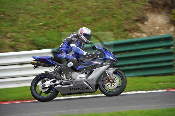 Motorcycle action photographs;cadwell;cadwell park photographs;event digital images;eventdigitalimages;motor racing louth lincolnshire;no limits trackday;peter wileman photography;trackday;trackday digital images;trackday photos