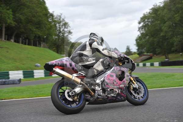 Motorcycle action photographs;cadwell;cadwell park photographs;event digital images;eventdigitalimages;motor racing louth lincolnshire;no limits trackday;peter wileman photography;trackday;trackday digital images;trackday photos