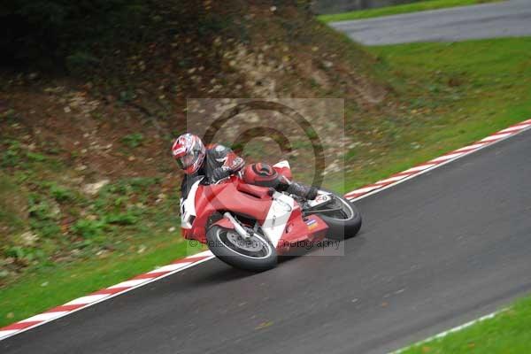 Motorcycle action photographs;cadwell;cadwell park photographs;event digital images;eventdigitalimages;motor racing louth lincolnshire;no limits trackday;peter wileman photography;trackday;trackday digital images;trackday photos