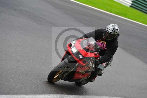 Motorcycle action photographs;cadwell;cadwell park photographs;event digital images;eventdigitalimages;motor racing louth lincolnshire;no limits trackday;peter wileman photography;trackday;trackday digital images;trackday photos