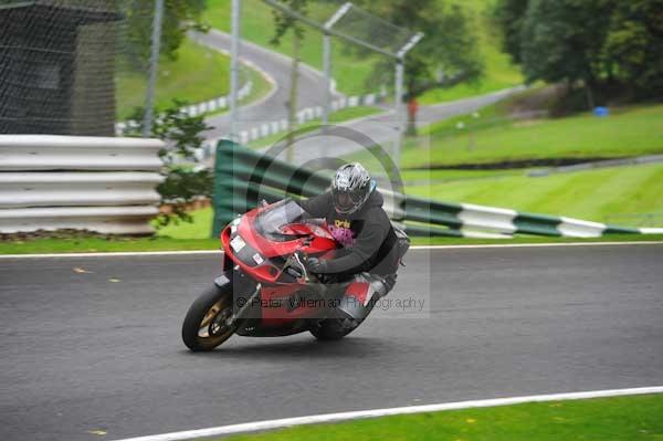 Motorcycle action photographs;cadwell;cadwell park photographs;event digital images;eventdigitalimages;motor racing louth lincolnshire;no limits trackday;peter wileman photography;trackday;trackday digital images;trackday photos