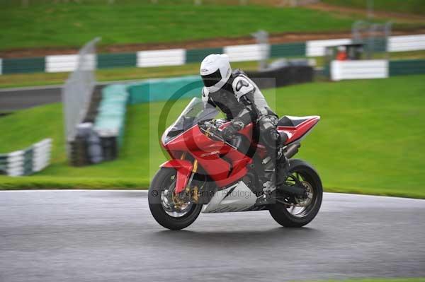 Motorcycle action photographs;cadwell;cadwell park photographs;event digital images;eventdigitalimages;motor racing louth lincolnshire;no limits trackday;peter wileman photography;trackday;trackday digital images;trackday photos
