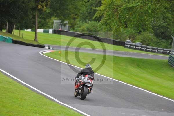 Motorcycle action photographs;cadwell;cadwell park photographs;event digital images;eventdigitalimages;motor racing louth lincolnshire;no limits trackday;peter wileman photography;trackday;trackday digital images;trackday photos