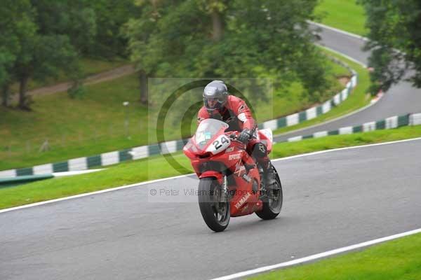 Motorcycle action photographs;cadwell;cadwell park photographs;event digital images;eventdigitalimages;motor racing louth lincolnshire;no limits trackday;peter wileman photography;trackday;trackday digital images;trackday photos