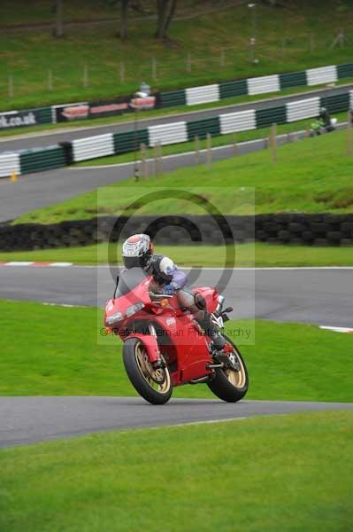 Motorcycle action photographs;cadwell;cadwell park photographs;event digital images;eventdigitalimages;motor racing louth lincolnshire;no limits trackday;peter wileman photography;trackday;trackday digital images;trackday photos