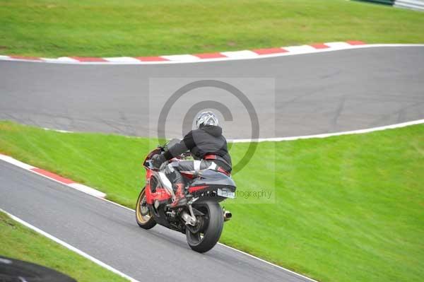 Motorcycle action photographs;cadwell;cadwell park photographs;event digital images;eventdigitalimages;motor racing louth lincolnshire;no limits trackday;peter wileman photography;trackday;trackday digital images;trackday photos