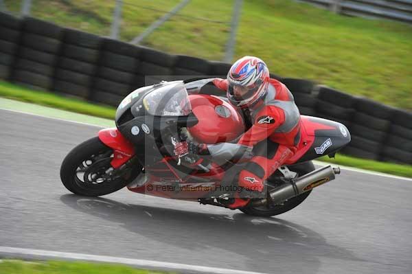 Motorcycle action photographs;cadwell;cadwell park photographs;event digital images;eventdigitalimages;motor racing louth lincolnshire;no limits trackday;peter wileman photography;trackday;trackday digital images;trackday photos